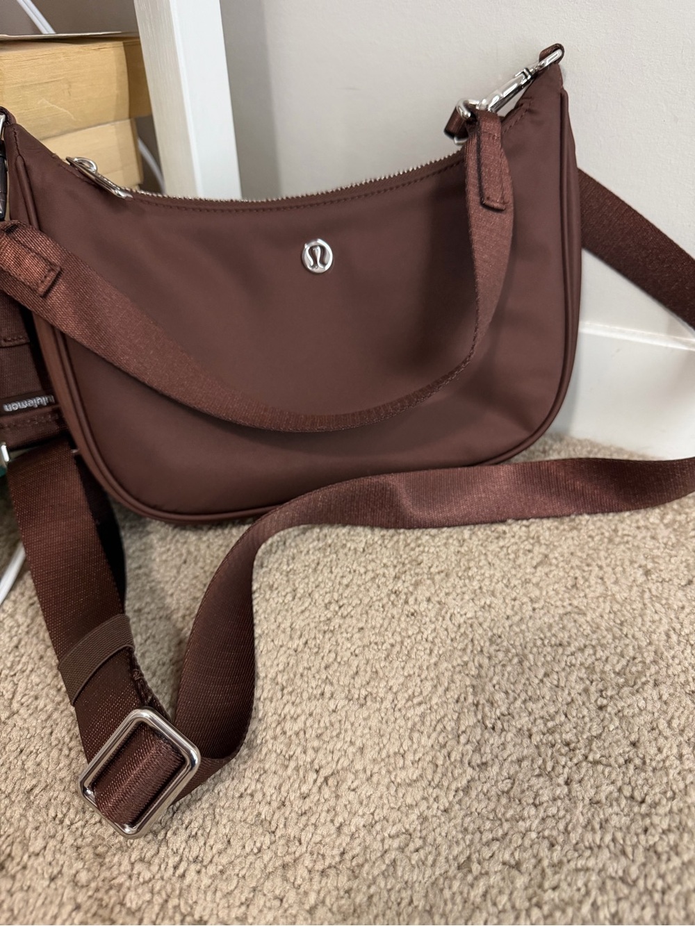 lululemon city essential shoulder crossbody bag 3L Lava cake